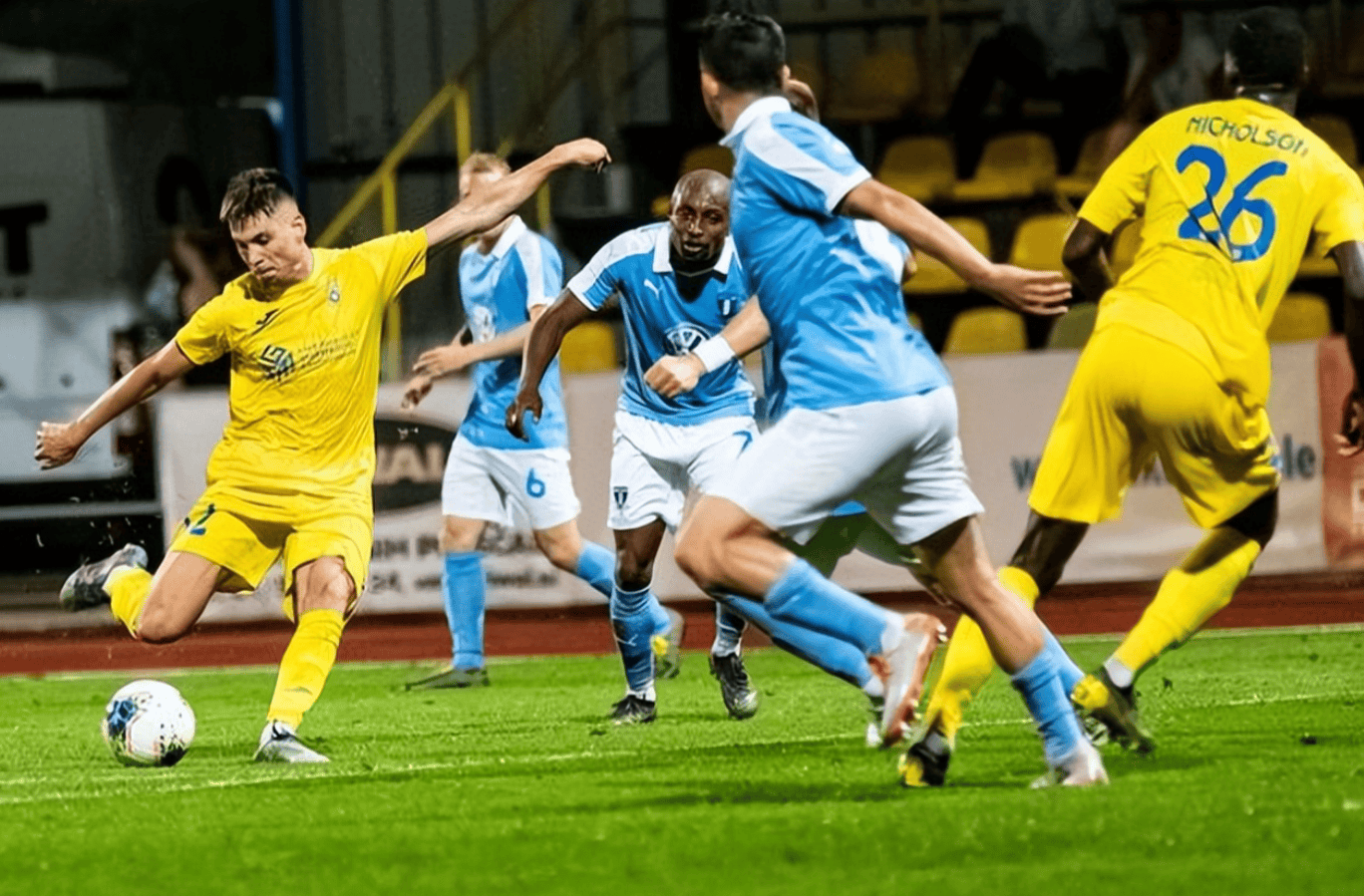 甘冈主场击败斯特拉斯堡，取得关键胜利的简单介绍